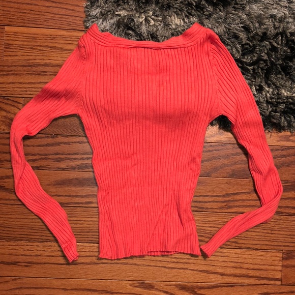 Sweater - Picture 5 of 6